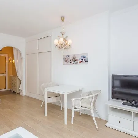 Apartment Pyr Private Studio Fuengirola